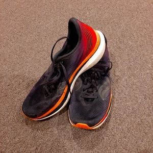 Saucony Endorphin Pro Mens 10.5